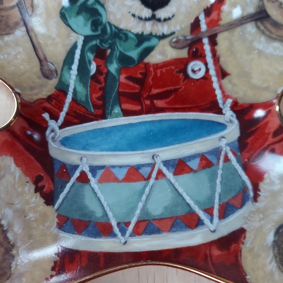 Christmas Collector's Plate - Picture 3 of 4